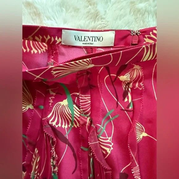 Valentino Pink Lotus Silk Skirt Fairycore – Size IT 40 (US 4) – $3750 Retail NWT - Picture 8 of 9